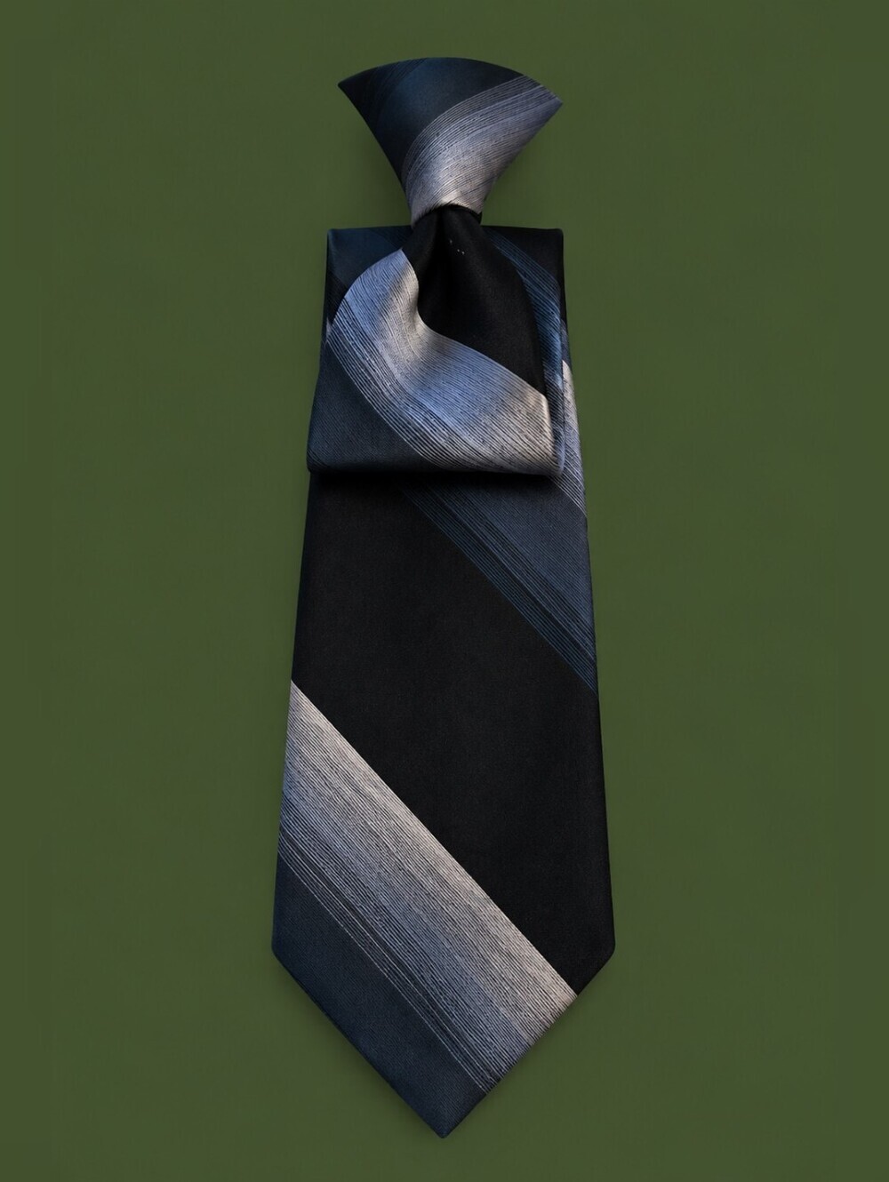 3/$30 DON LOPER 1980s Blue Striped Ombre Skinny Clip-on Tie